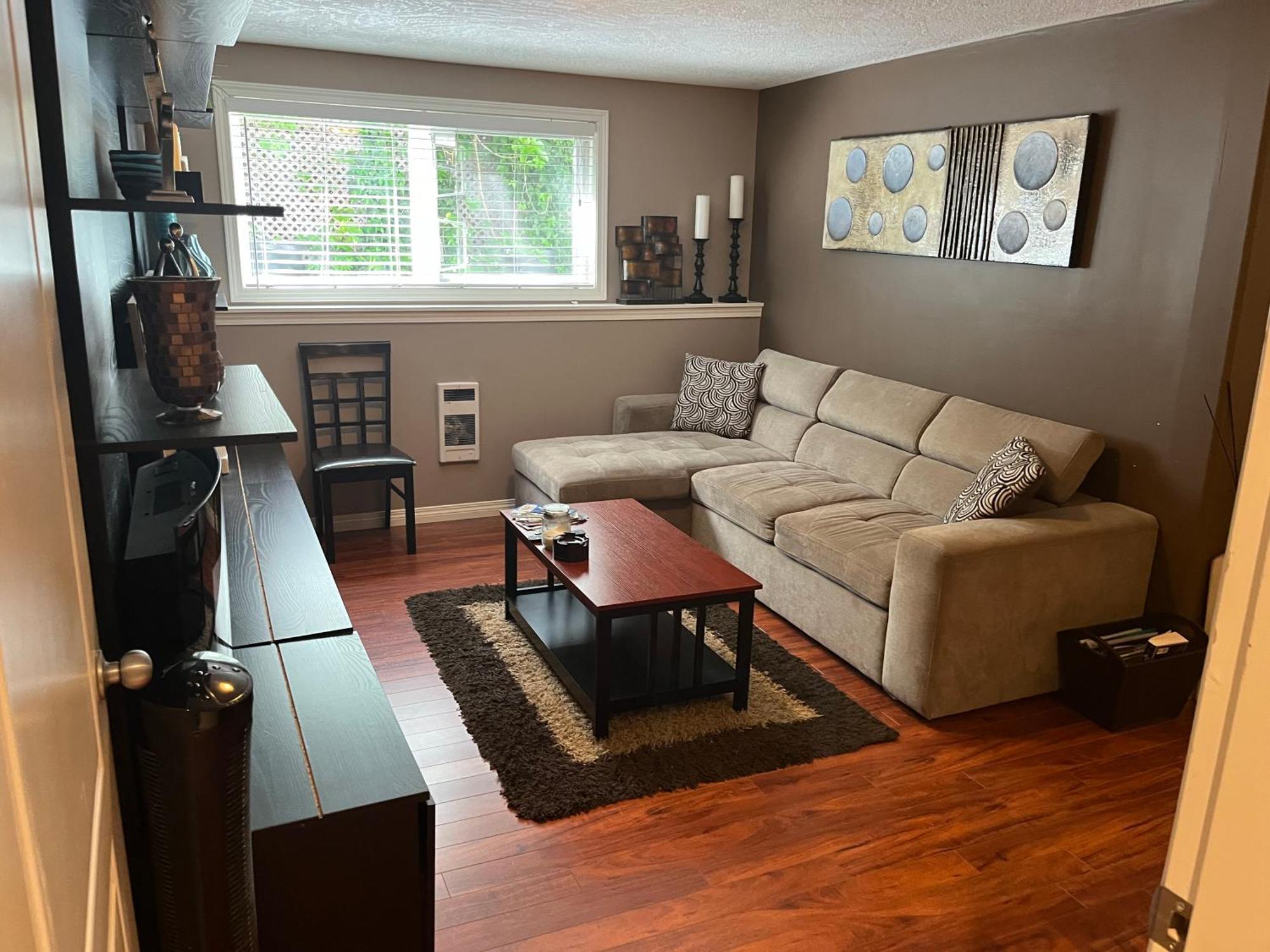 Cozy And Modern 3 Bedroom In Central Location! Victoria Esterno foto